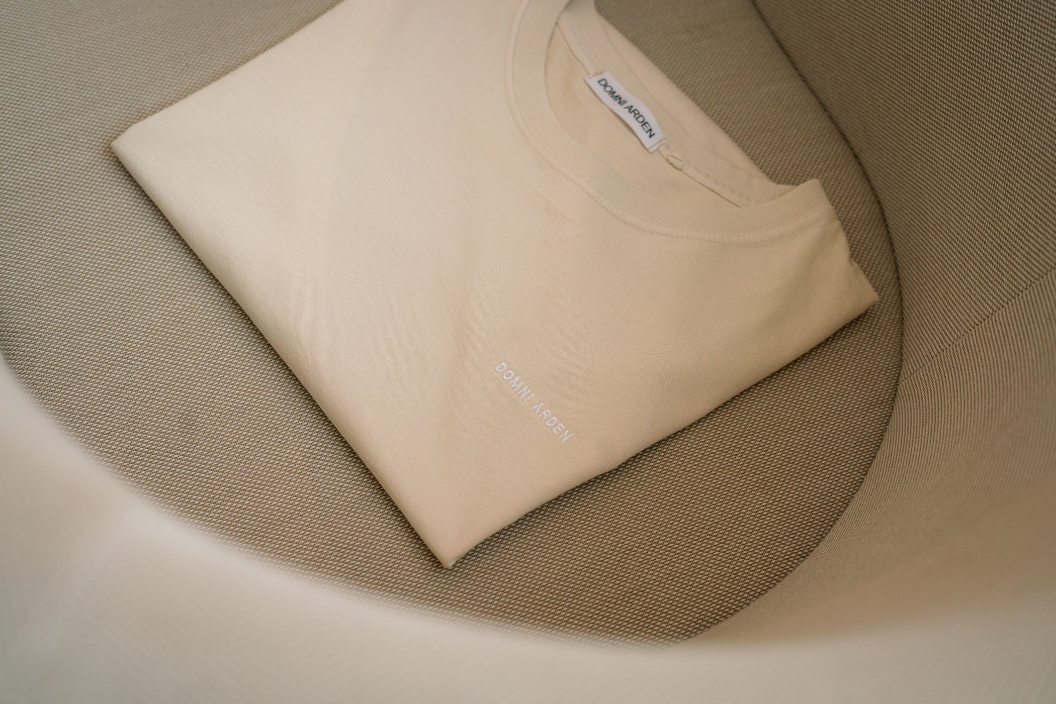 Domni Essentials Embroidered Tee